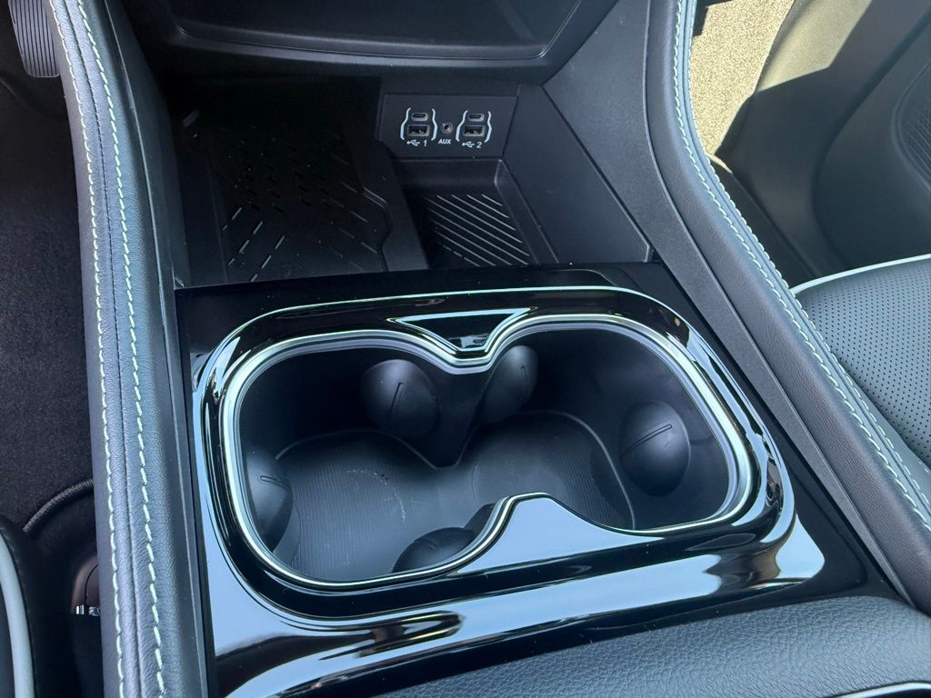 2025 Chrysler Pacifica Limited photo 15