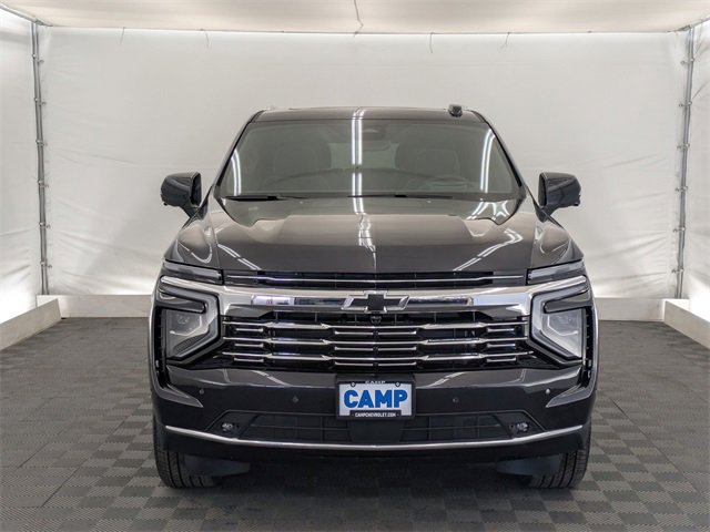 2025 Chevrolet Suburban Premier photo 9