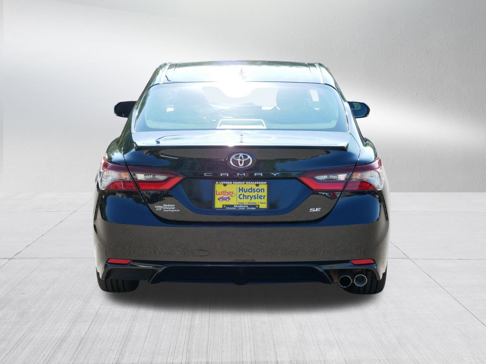 2024 Toyota Camry SE photo 6