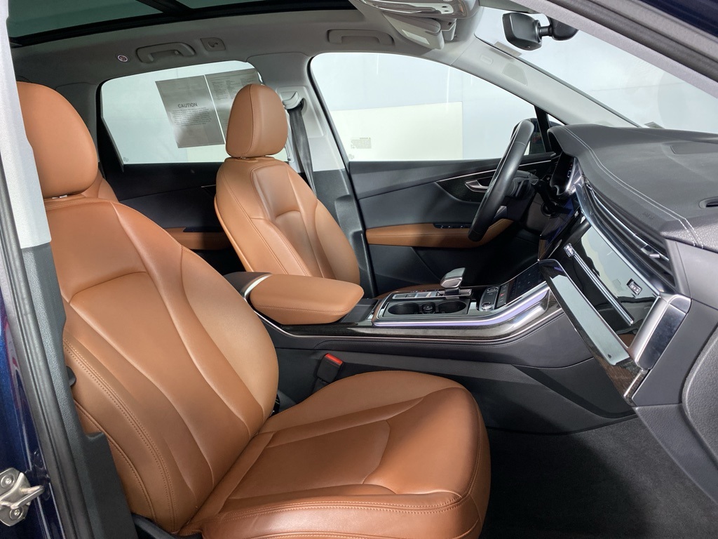 2023 Audi Q7 55 Premium Plus photo 27