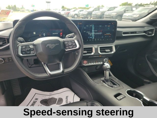 2025 Ford Mustang photo 2