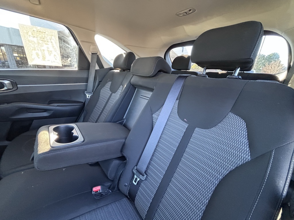 2021 Kia Sorento LX photo 14