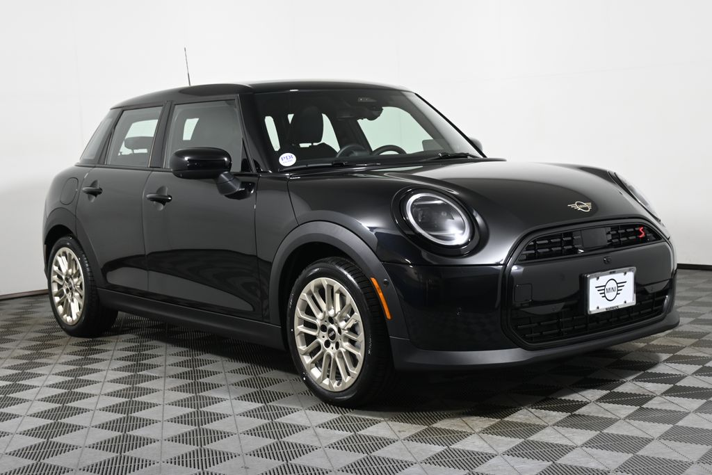 2026 Mini Cooper Hardtop S 4 Door Iconic photo 8