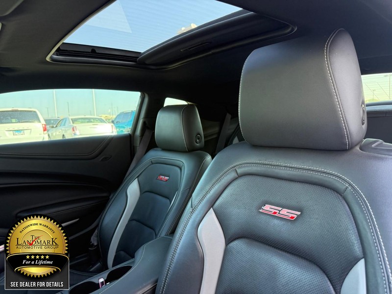 2016 Chevrolet Camaro 2SS photo 9