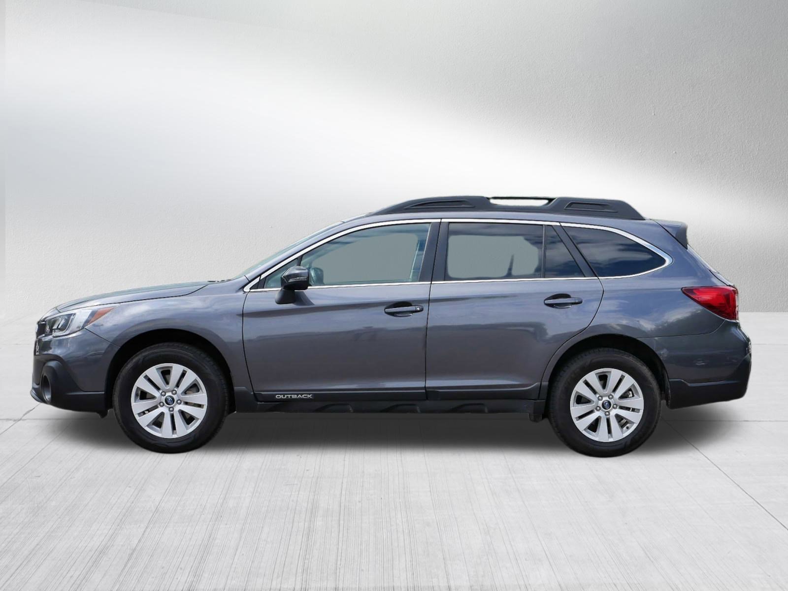 2019 Subaru Outback Premium photo 4