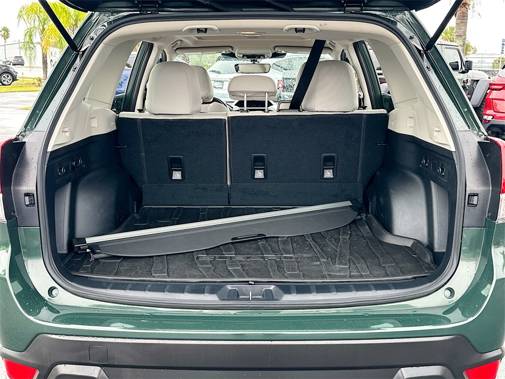 2024 Subaru Forester Premium Base photo 25