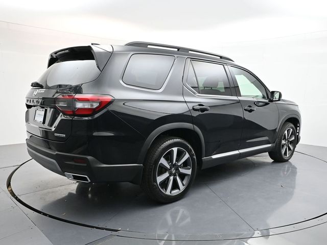 2025 Honda Pilot Touring photo 4
