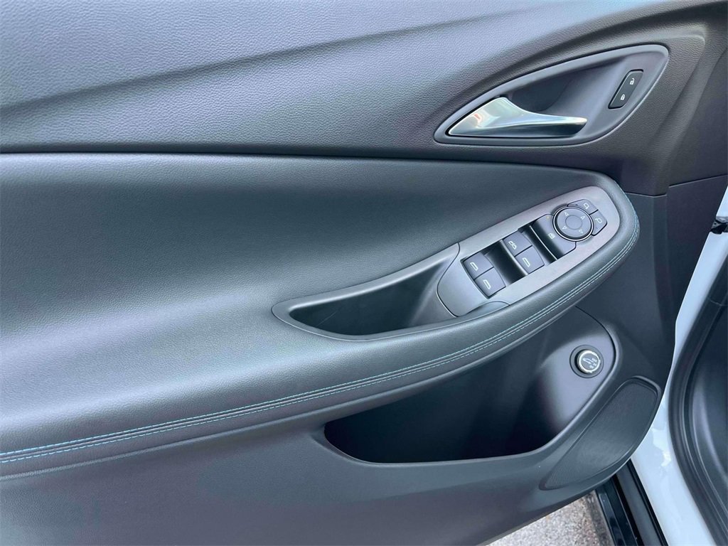 2026 Buick Encore GX Sport Touring photo 19