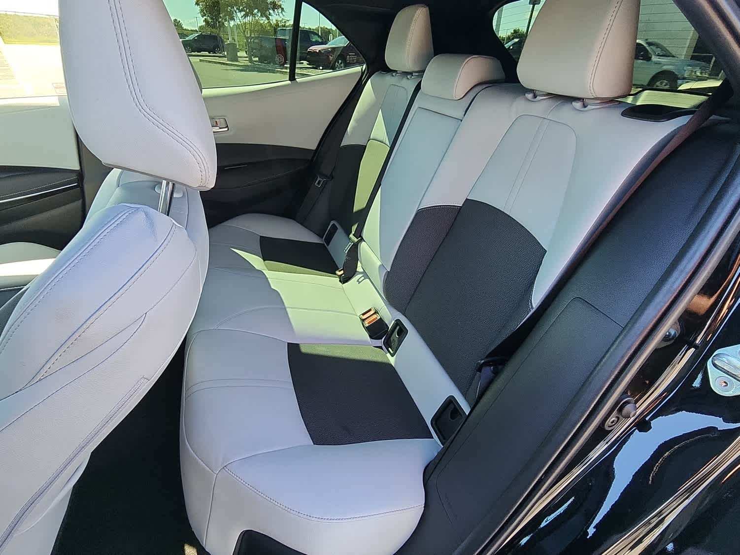 2025 Toyota Corolla XSE photo 5