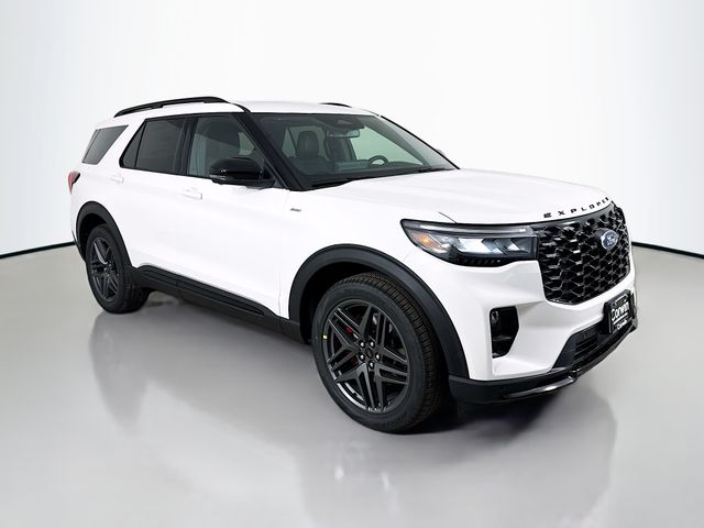 2026 Ford Explorer ST-LINE's photo