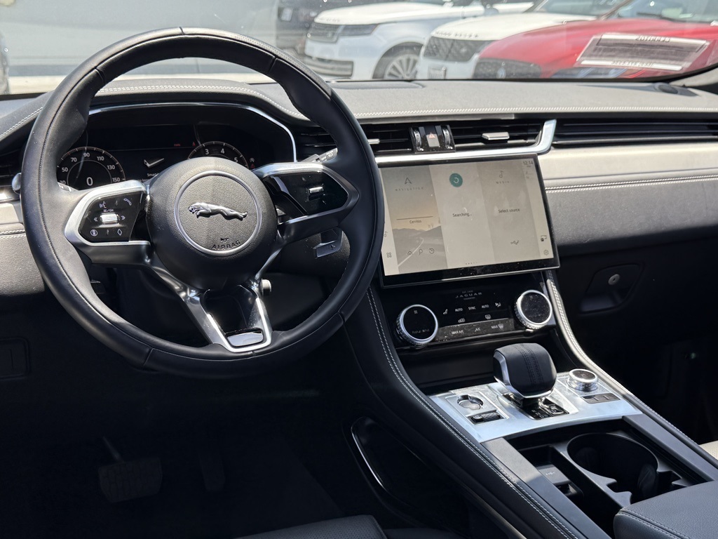 2025 Jaguar F-PACE P250 photo 22