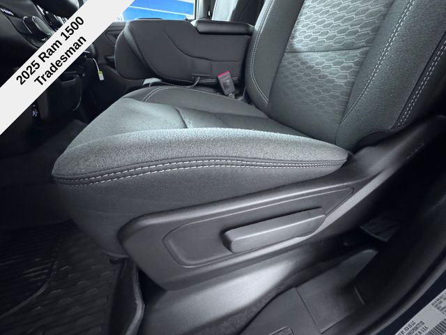 2025 Ram 1500 Tradesman photo 35