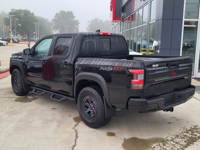 2025 Nissan Frontier PRO-4X photo 5