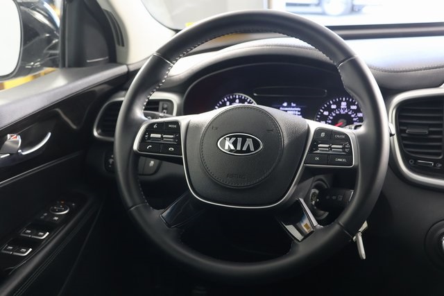 2020 Kia Sorento LX photo 6