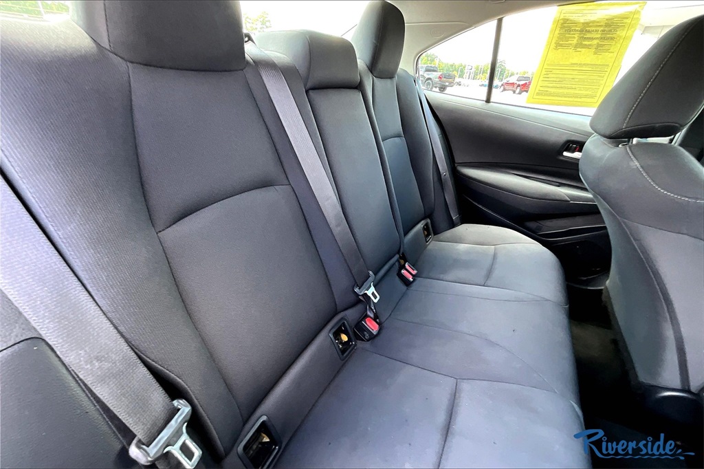 2021 Toyota Corolla LE photo 20