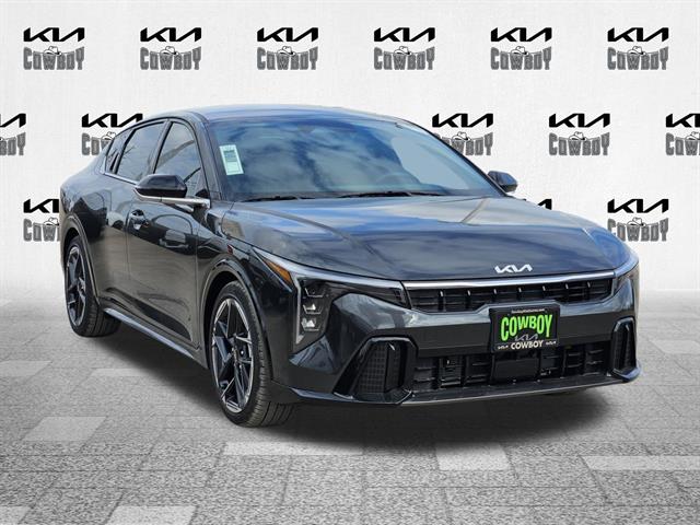 2025 Kia K4 GT-Line's photo