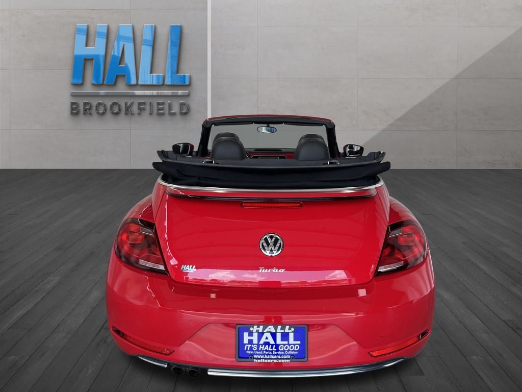 2018 Volkswagen Beetle S photo 4