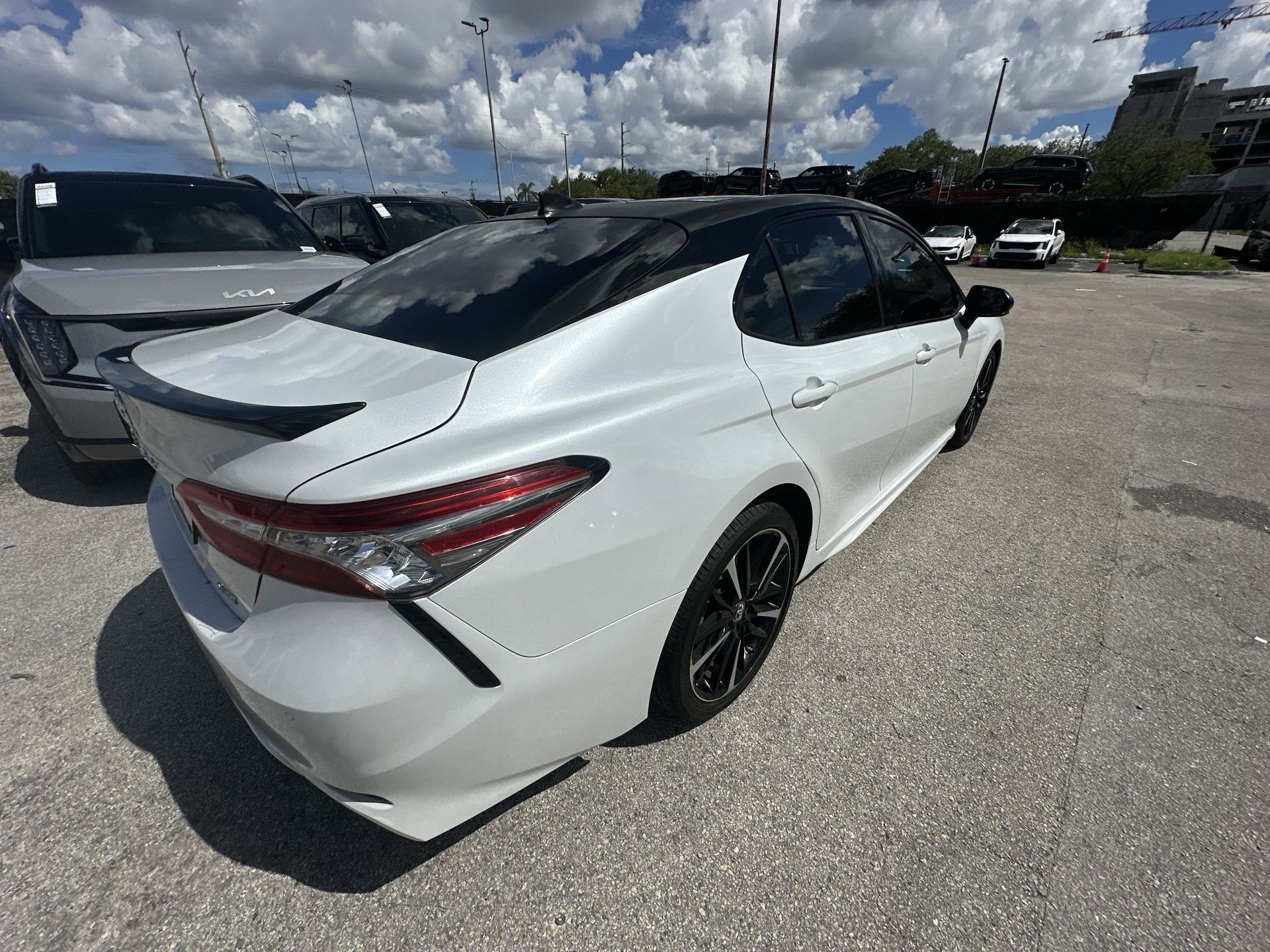 2019 Toyota Camry XSE photo 22