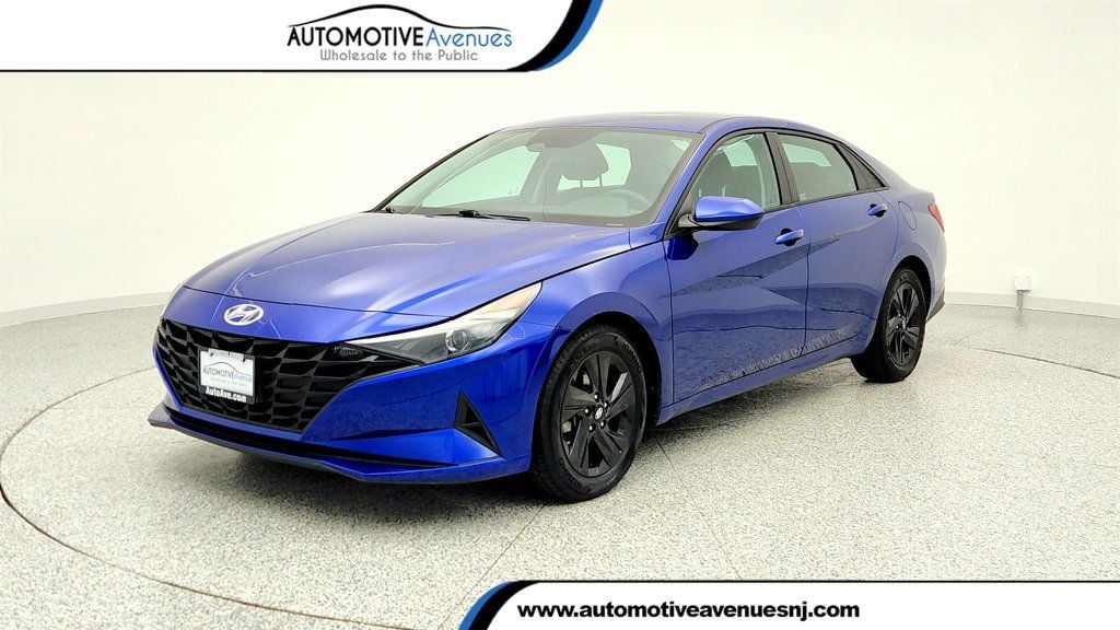 2021 Hyundai Elantra SEL's photo