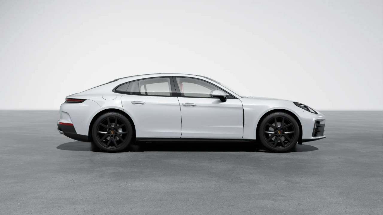 2026 Porsche Panamera 4 photo 6