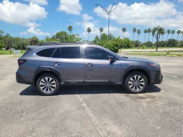 2025 Subaru Outback Limited photo 3