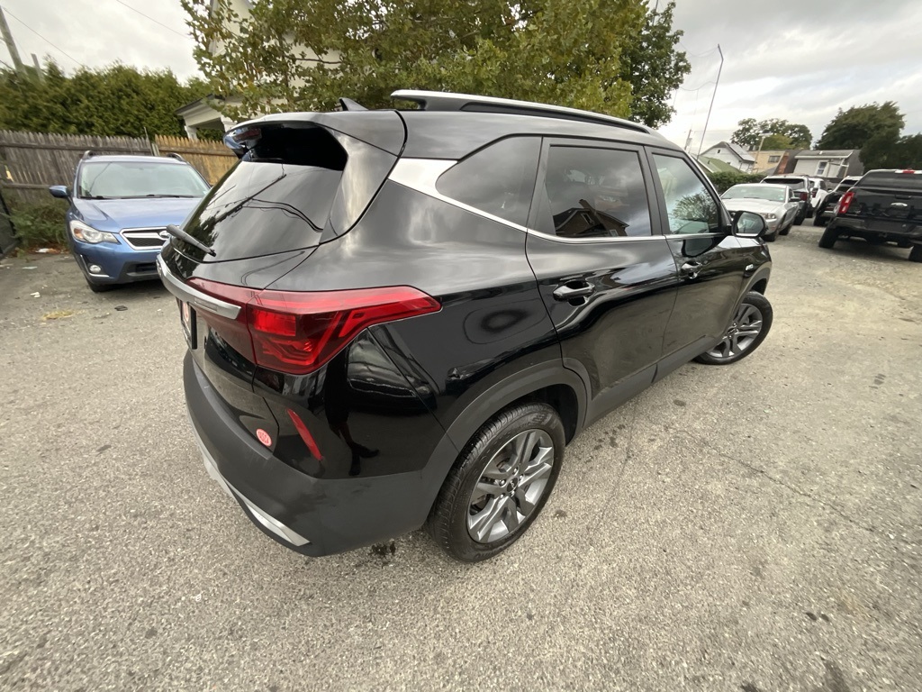 2023 Kia Seltos S photo 4