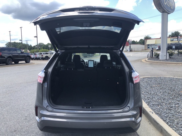 2022 Ford Edge ST photo 23