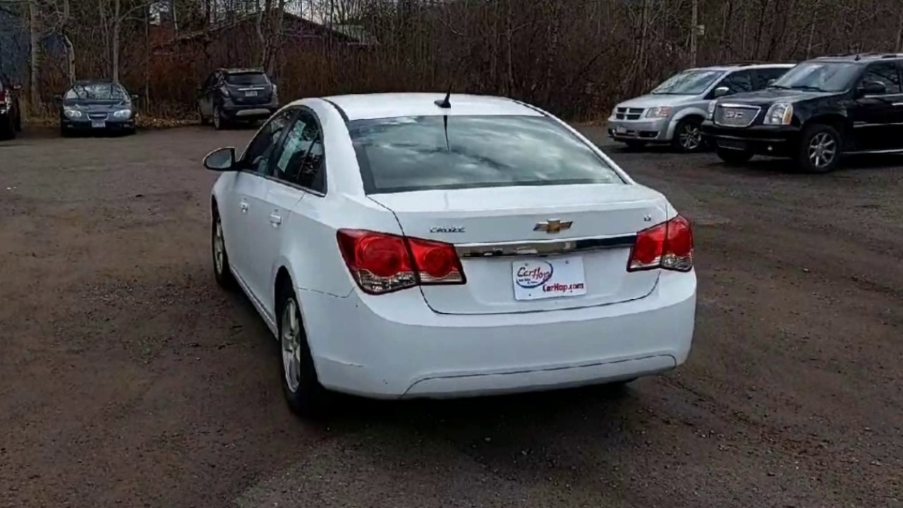 2014 Chevrolet Cruze photo 4