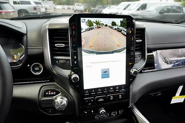 New 2026 Bright White Clear-Coat Exterior Paint RAM Laramie image 34