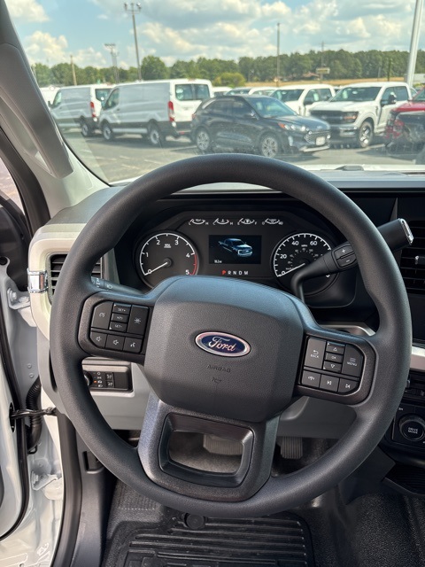 2026 Ford F-350 XL photo 17
