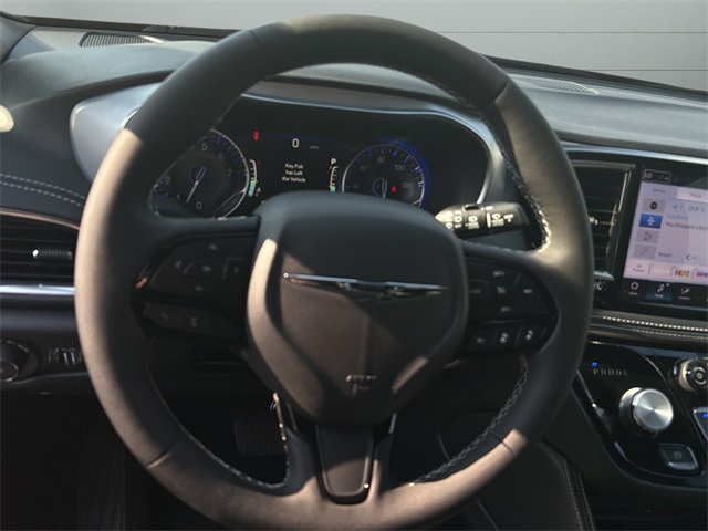 2026 Chrysler Pacifica Limited photo 23