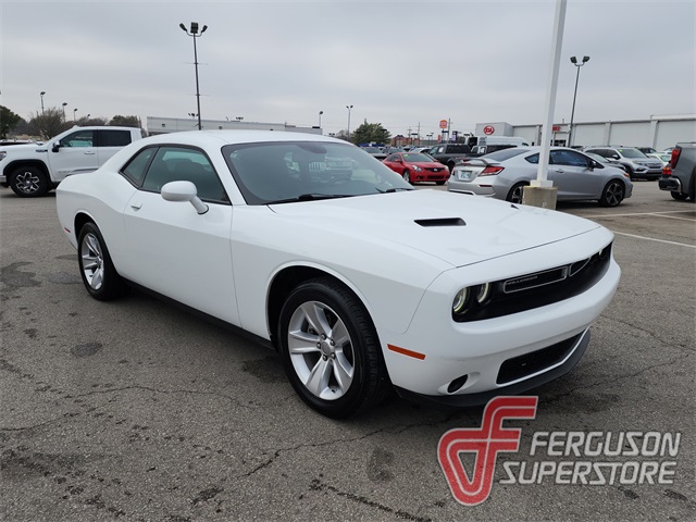 2023 Dodge Challenger SXT's photo