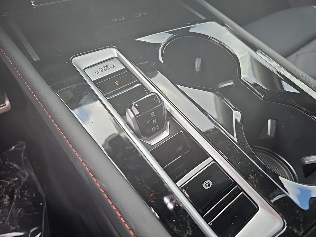 2025 Volkswagen Atlas Peak Edition SE photo 9