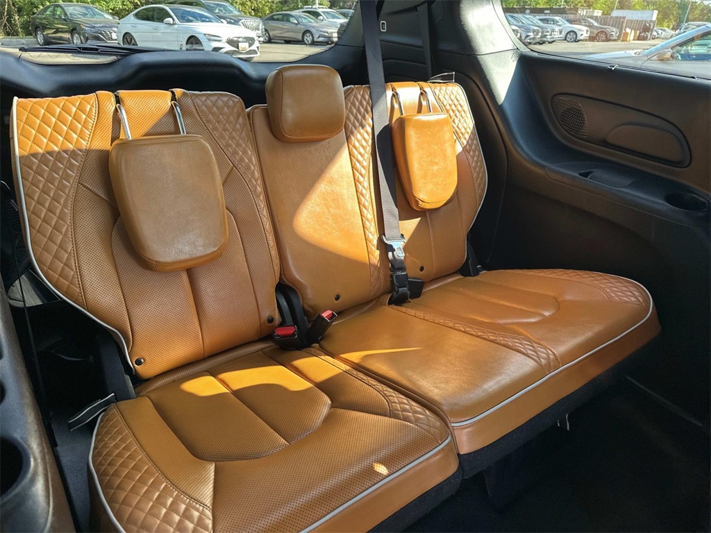 2021 Chrysler Pacifica Hybrid Pinnacle photo 16