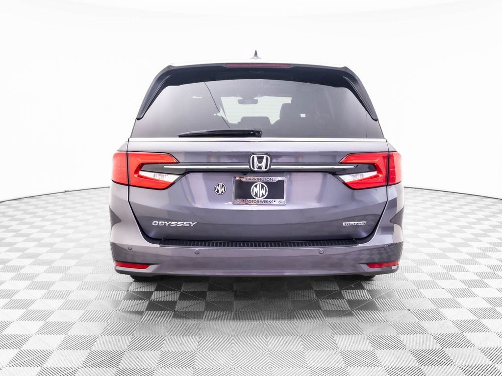 2023 Honda Odyssey Touring photo 4