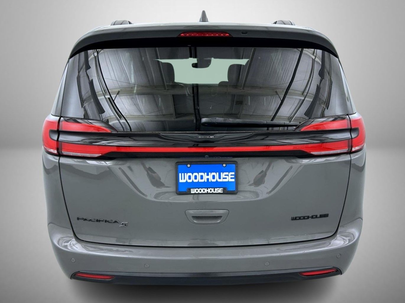 2021 Chrysler Pacifica Touring photo 6