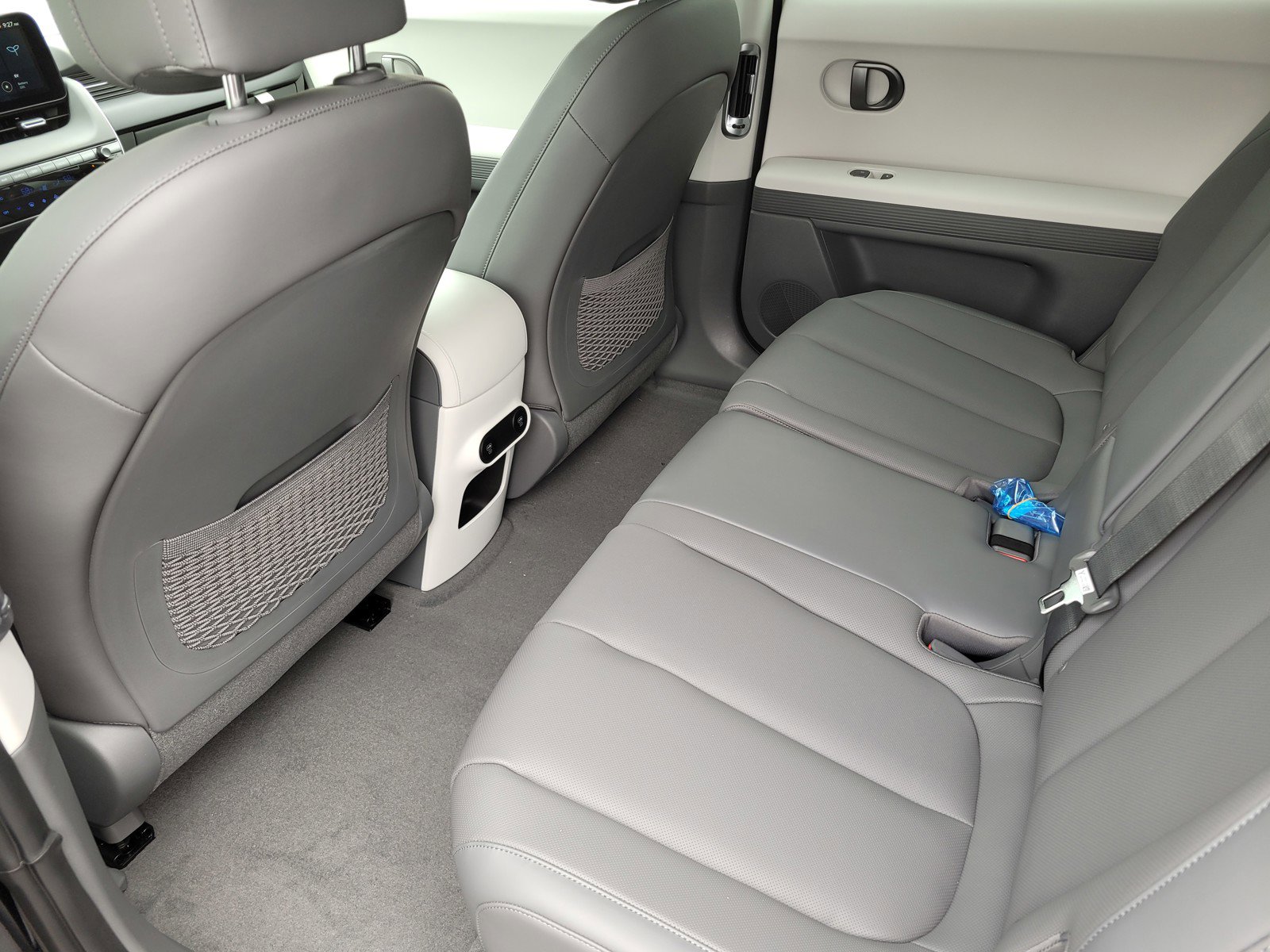 2025 Hyundai Ioniq 5 SEL photo 2