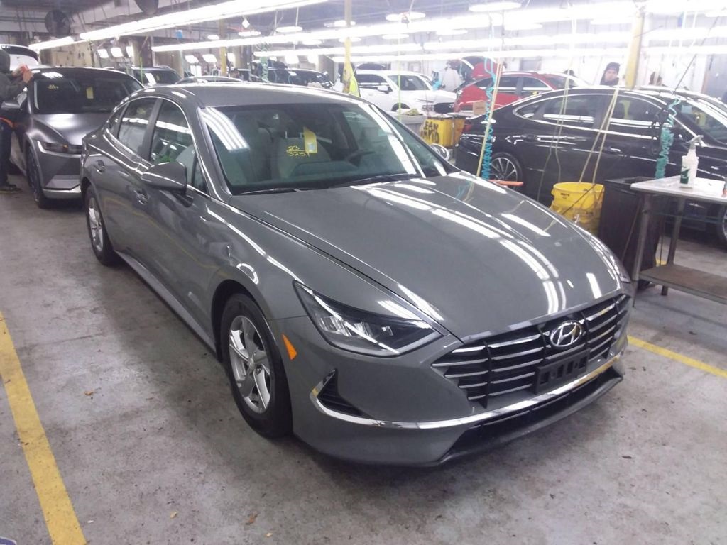 2023 Hyundai Sonata SE's photo