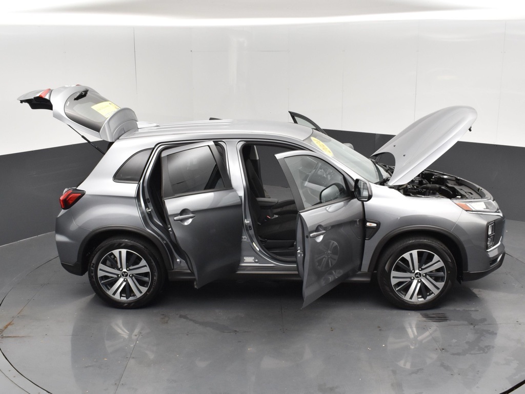 2024 Mitsubishi Outlander Sport ES photo 28