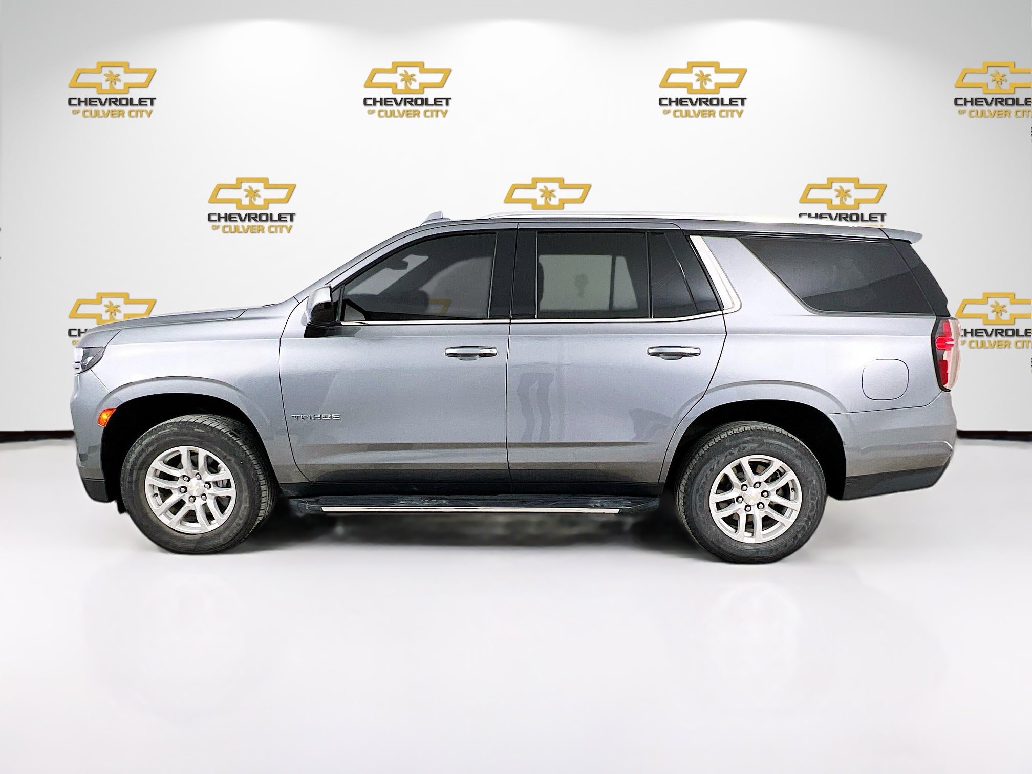 2021 Chevrolet Tahoe LS photo 4