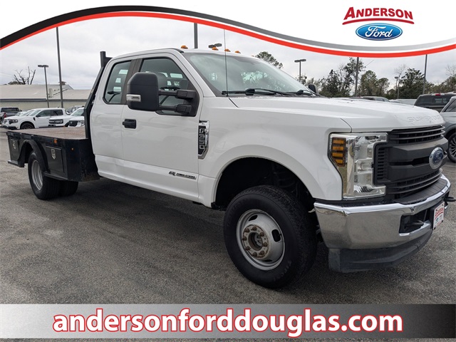 2019 Ford F-350 Super Duty Chassis Cab XL's photo