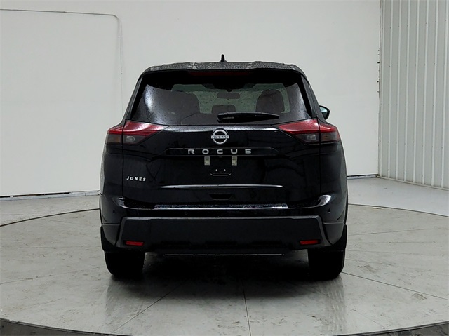 2025 Nissan Rogue SV photo 5