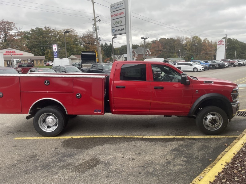 2026 Ram 5500 Tradesman photo 2