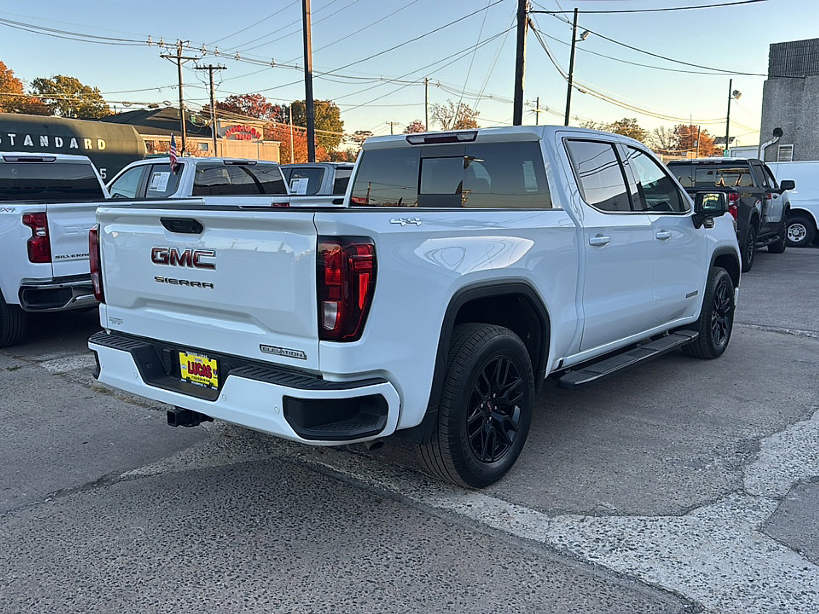 2024 Gmc Sierra 1500 Elevation photo 3