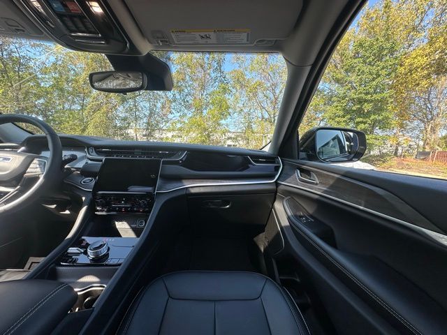 2023 Jeep Cherokee 4xe photo 30