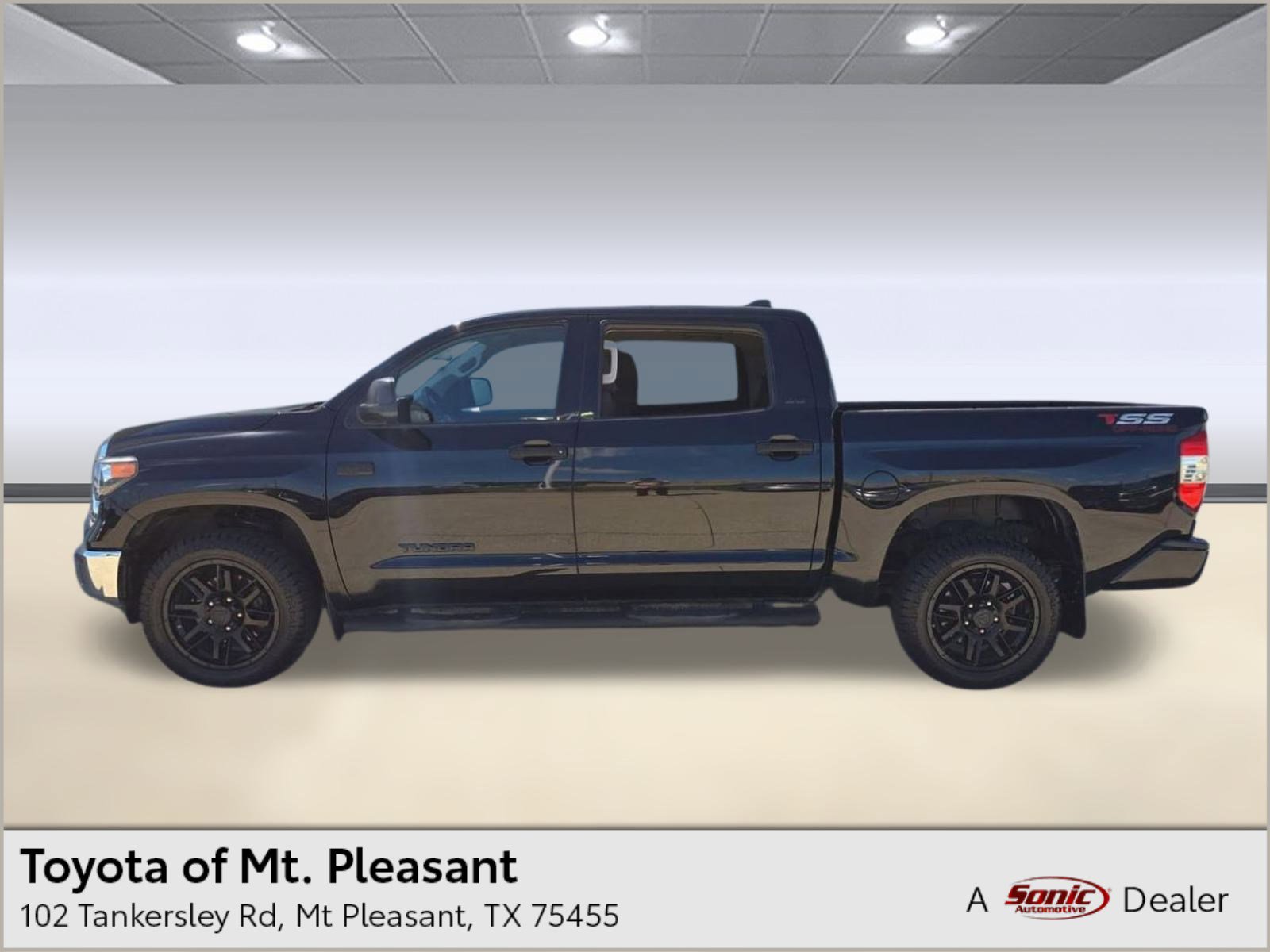 2021 Toyota Tundra SR5's photo