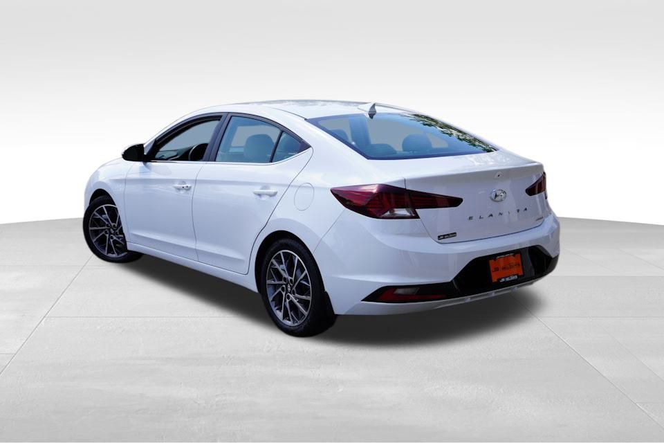 2020 Hyundai Elantra Limited photo 7