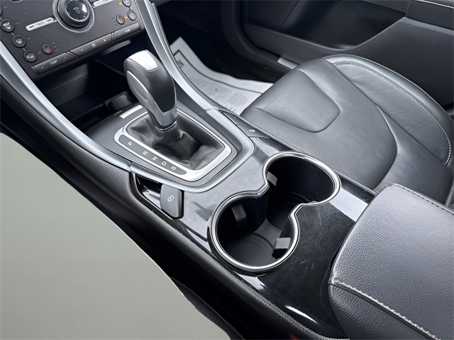 2016 Ford Fusion Titanium photo 25