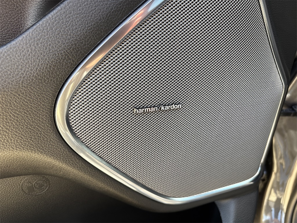 2025 Ram 1500 Laramie photo 12