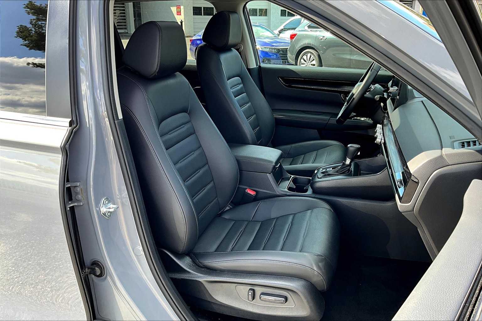 2025 Honda CR-V EX-L photo 8